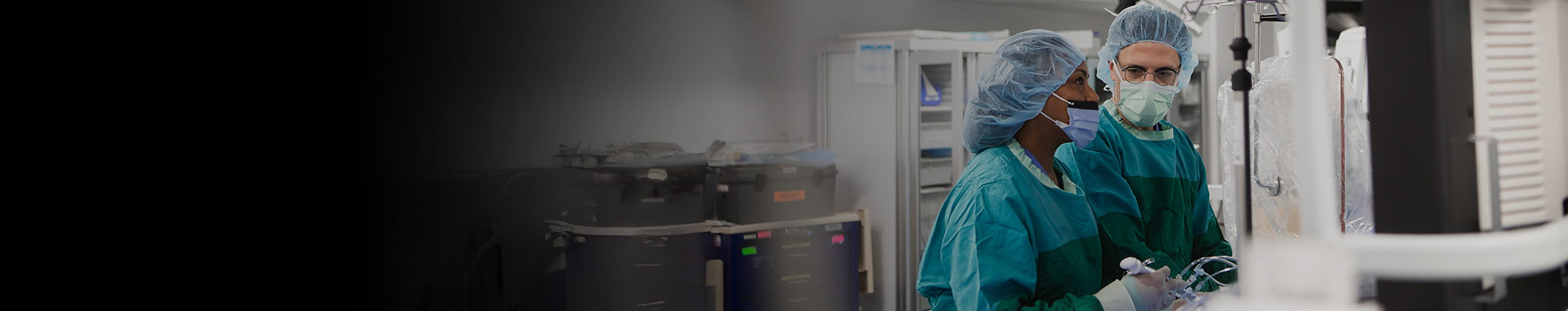 Doctors inside the ER room 