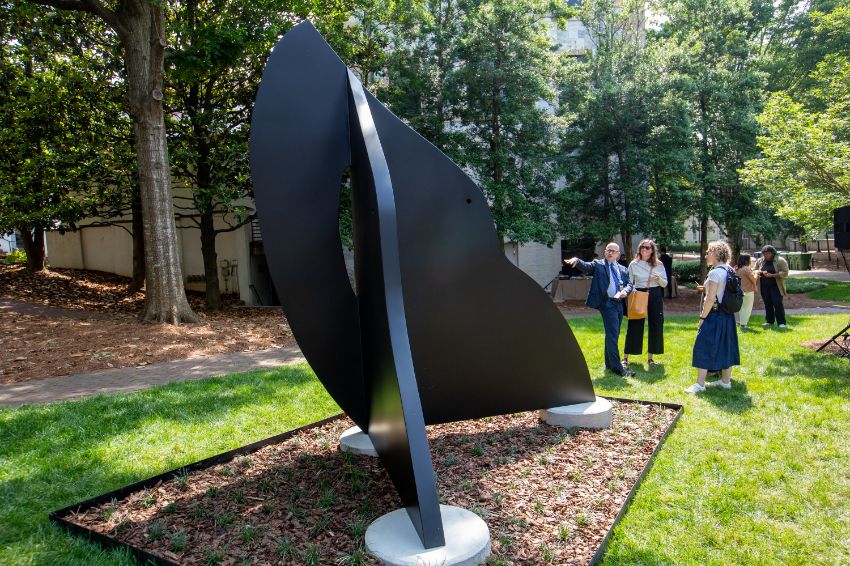 Dedication of COVID-19 sculpture honors Emory Healthcare and university personnel